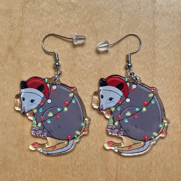 Opossum Earrings Christmas Lights Santa Hat Handmade Possum Gray New - Picture 2 of 4